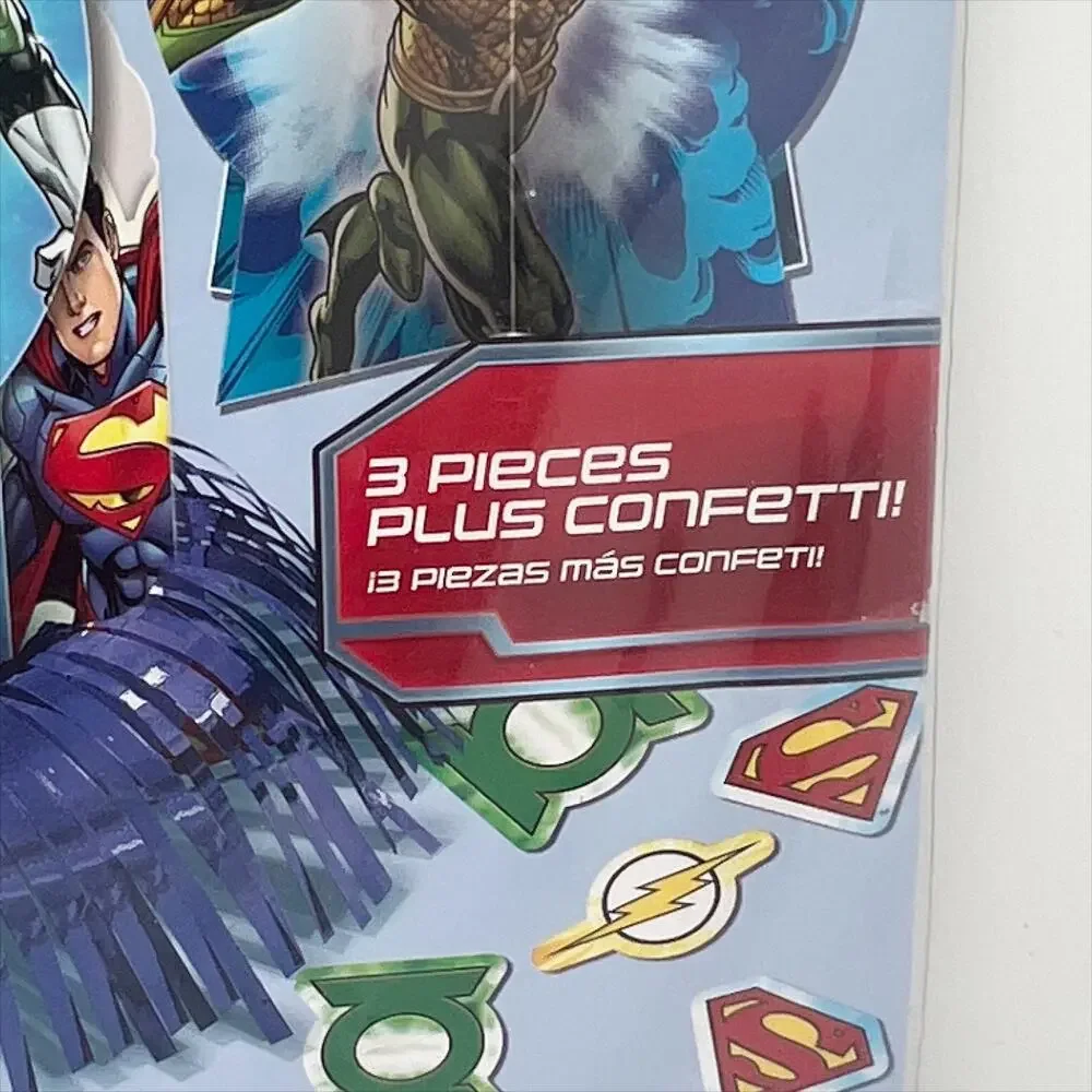 New in Package Justice League Party Table Decorating Kit 3 Pieces & Confetti